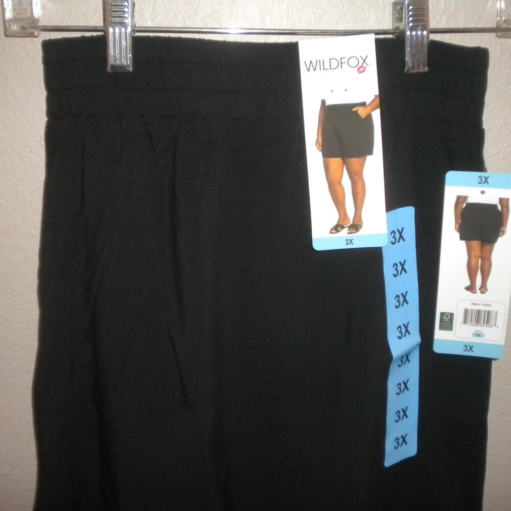 Wildfox Women's Plus Size 3X Black Rayon Elastic Back Waist Pullon Shorts NWT - Picture 4 of 5